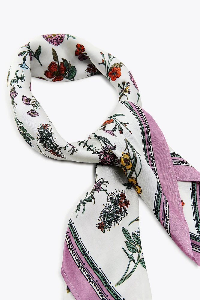 FOULARD À IMPRIMÉ FLEURS