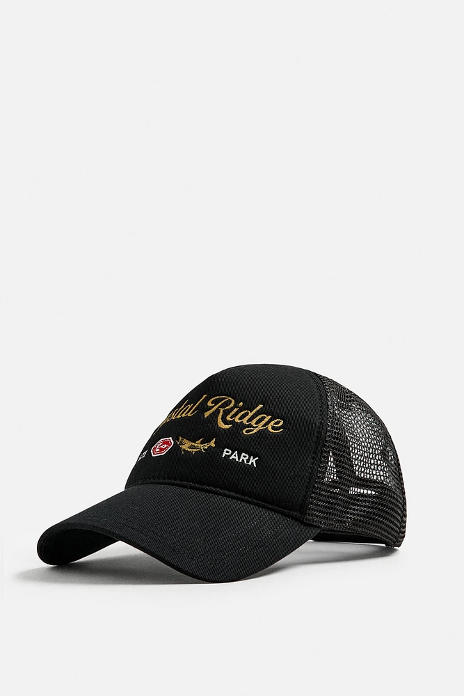 CONTRAST EMBROIDERED CAP