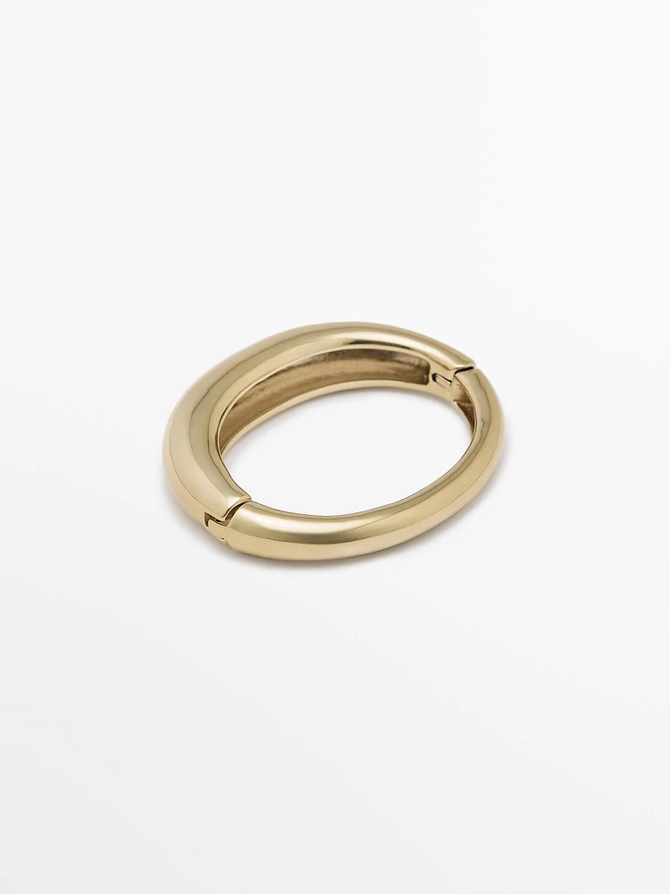 Thick round bracelet