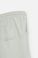 TEXTURED JOGGER SHORTS