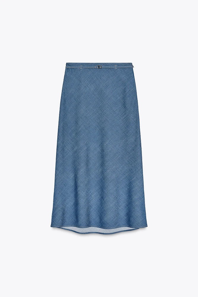 LONG SKIRT WITH THIN BELT