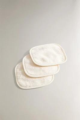 SET OF REUSABLE MAKEUP REMOVER PADS (SET OF 3)