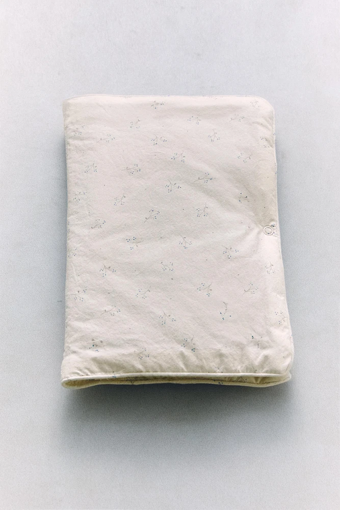 RANGE-LINGETTES ENFANT FLEUR