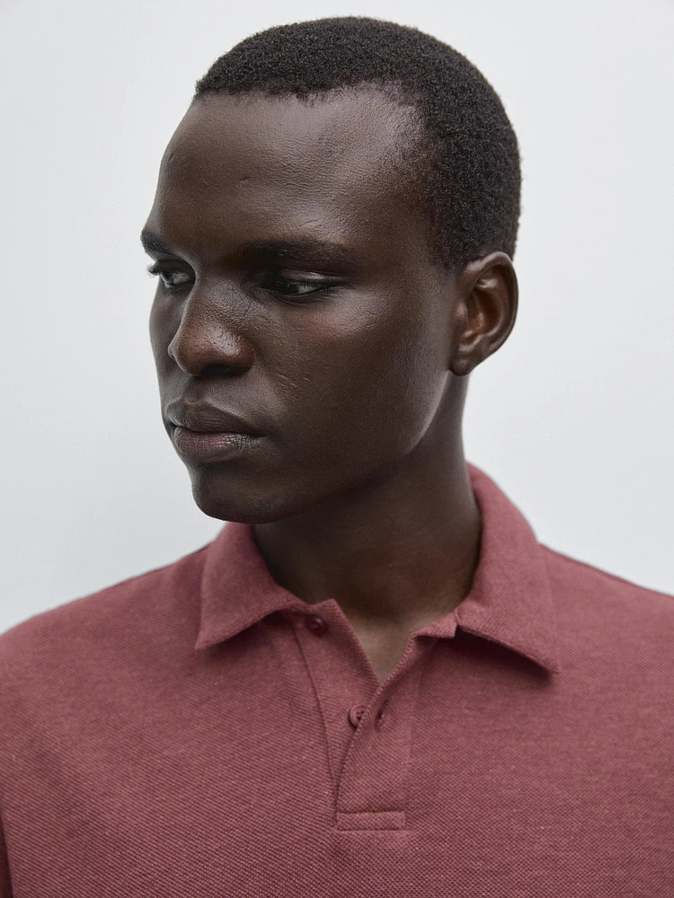 Textured piqué short sleeve polo shirt