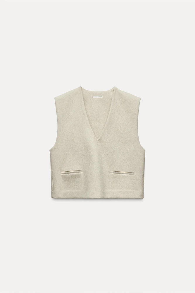 GILET DOUX À COL EN V