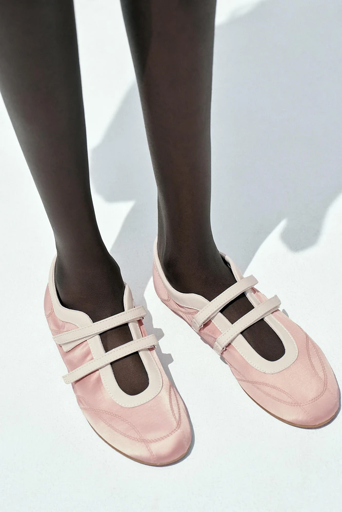 BALLERINES SURPIQÛRES EFFET SATINÉ