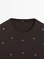 Oversized T-shirt with eyelets
