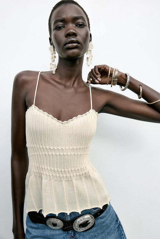 RIBBED KNIT TOP