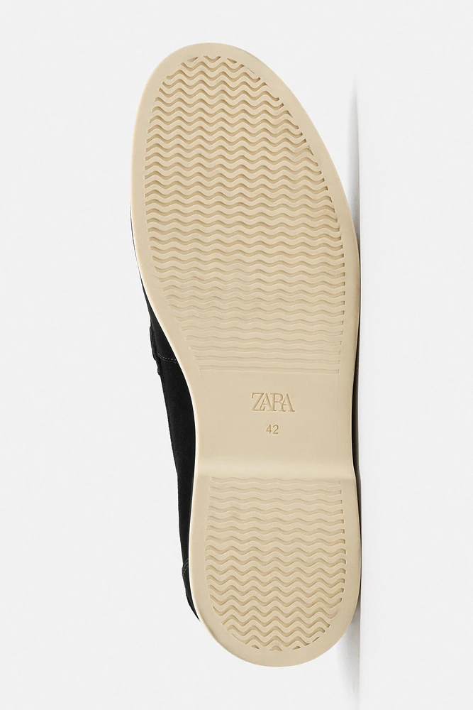 CASUAL LEATHER LOAFERS
