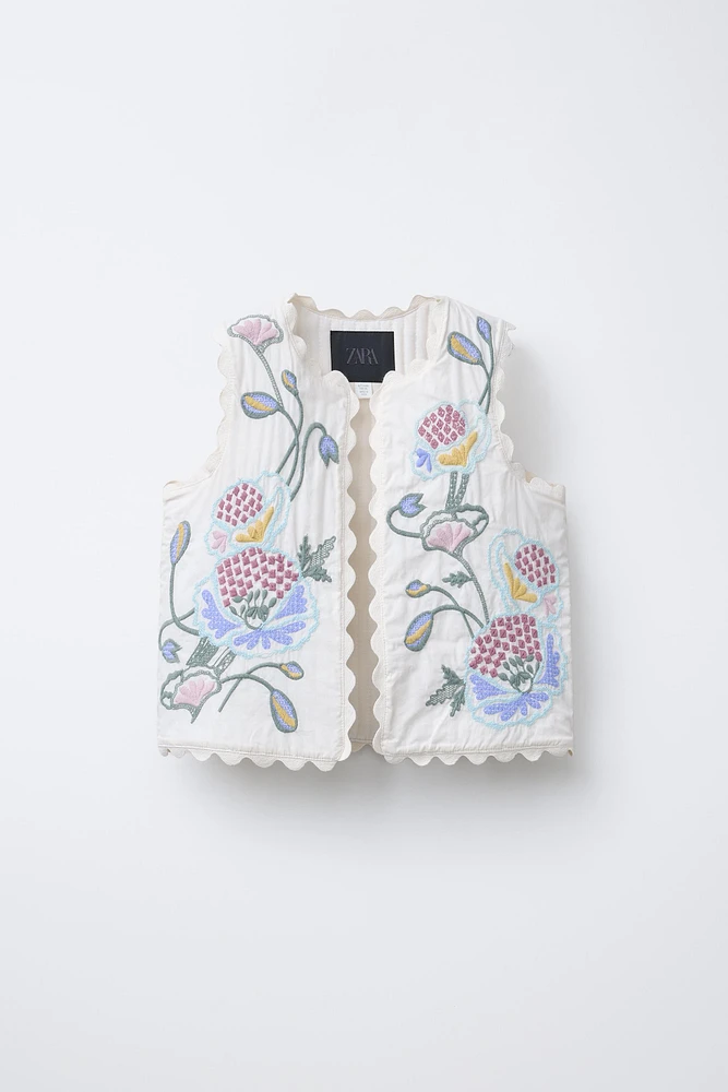 GILET SANS MANCHES BRODÉ À FLEURS