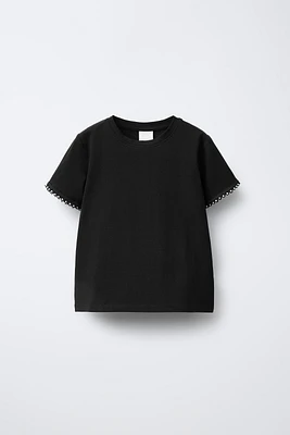 T-SHIRT WITH SMALL PEARLS