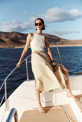 ROBE MIDI EN MATIÈRES VARIÉES