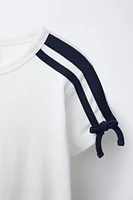 T-SHIRT À BANDES ET LACETS