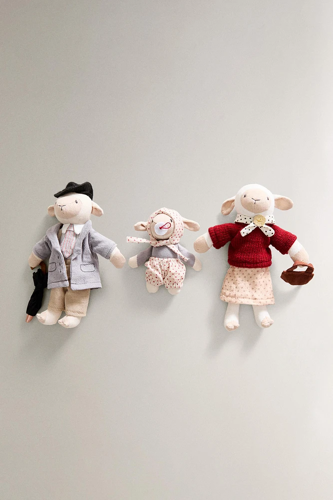 CHILDREN’S SHEEP FAMILY PLUSH TOY SET (SET OF 3)
