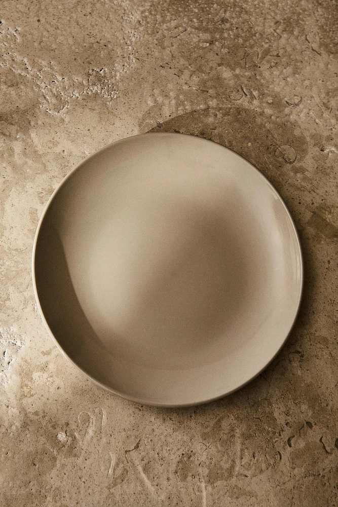 STONEWARE DINNER PLATE