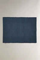 KNOTTED BATH MAT RUG