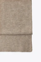 FINE KNIT SCARF