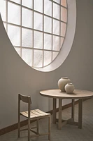 CHAIR 04
