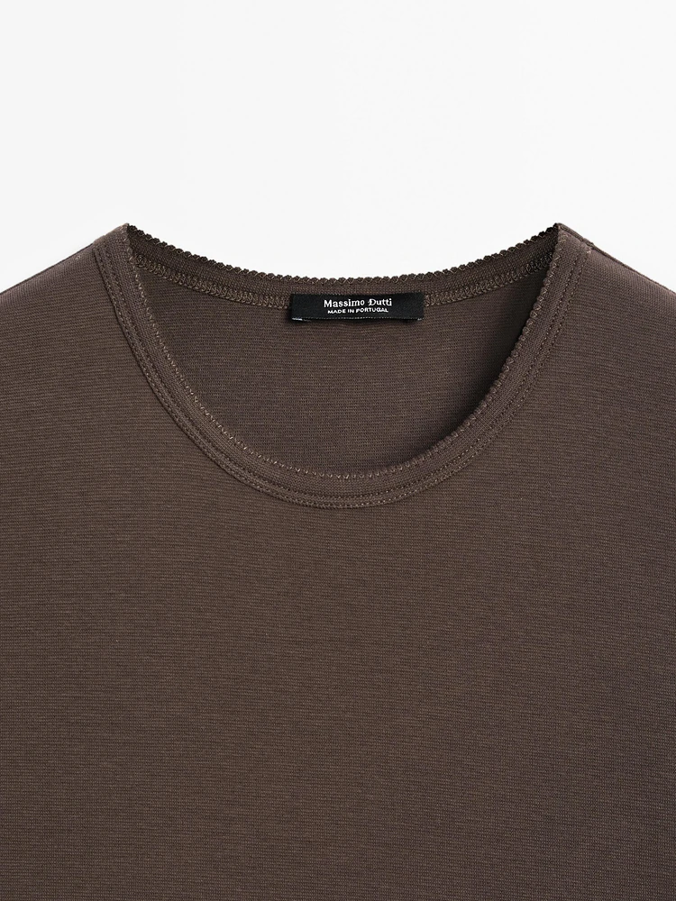 Short sleeve T-shirt with trim details
