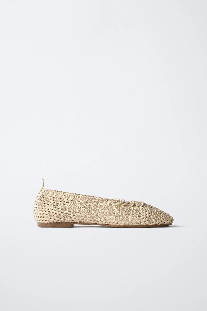 BALLERINES À LACETS EN CROCHET