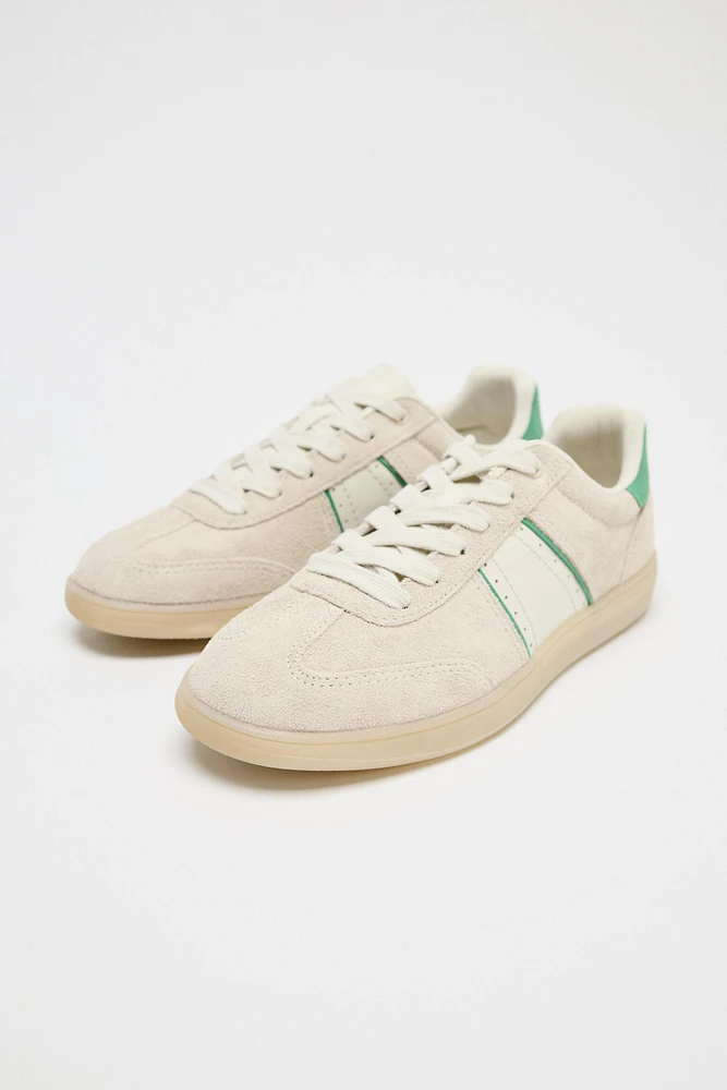 CONTRAST SNEAKERS