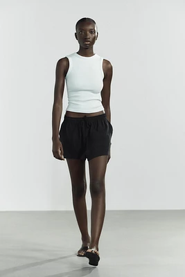 FLOWY SHORTS