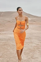 ROBE MI-LONGUE SATINÉE AJOURÉE