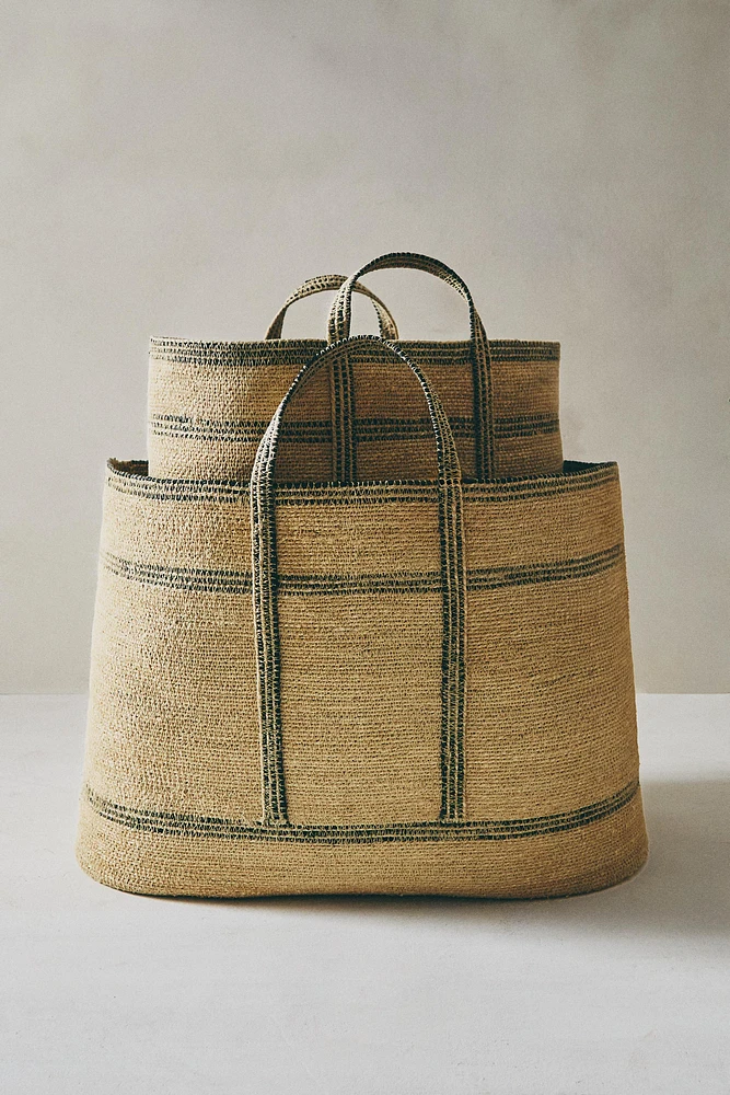 SEAGRASS BASKET WITH HANDLES