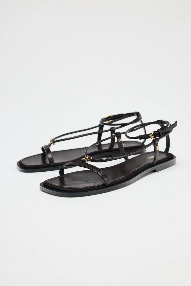 SANDALES BRIDES FINES EN CUIR