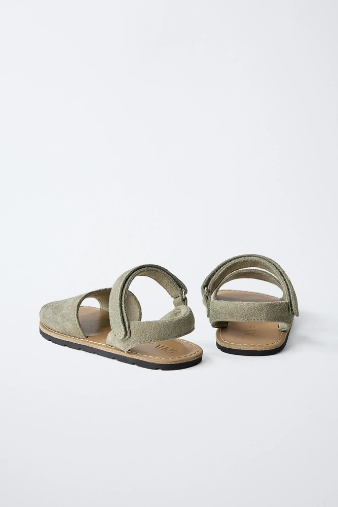 LEATHER SANDALS