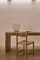 DESK 02