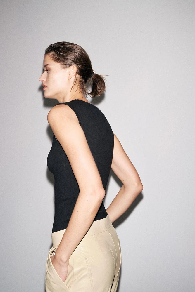 STRETCH RIBBED TOP