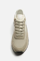 RETRO SNEAKERS