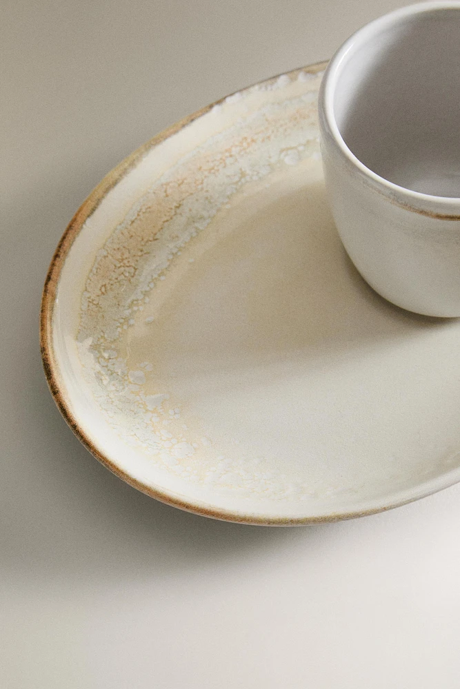 TASSE À CAFÉ ET SOUCOUPE