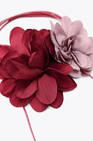 FLEURS POUR LE COU AVEC CORDON