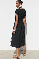 FLOWY BELTED DRESS
