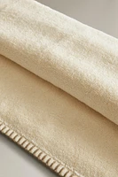SERVIETTE DE BAIN SURPIQÛRE CONTRASTANTE