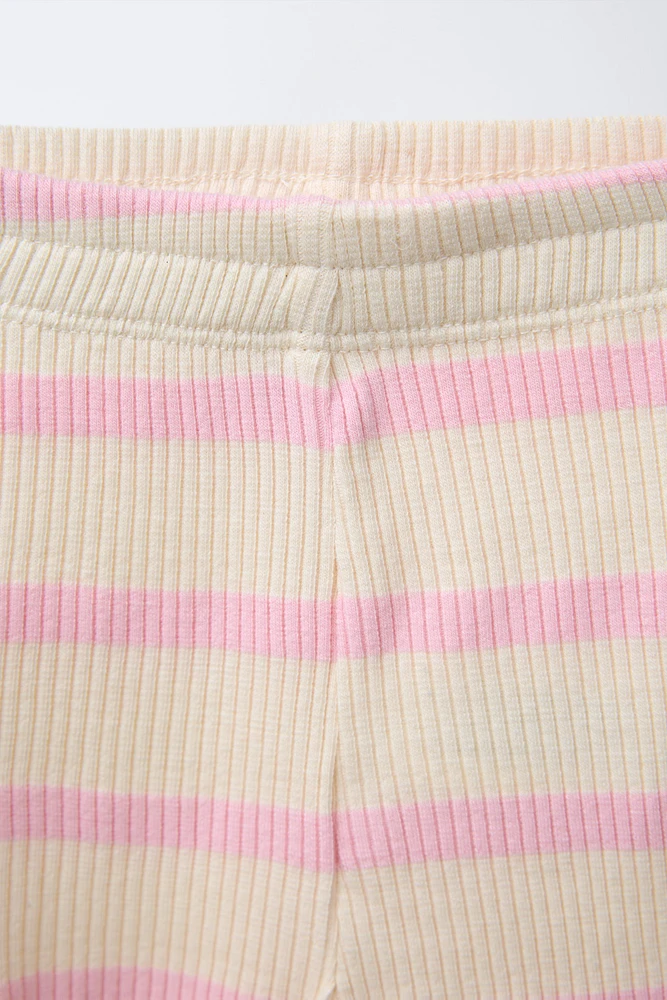 KNOT T-SHIRT AND STRIPED CYCLING LEGGINGS SET