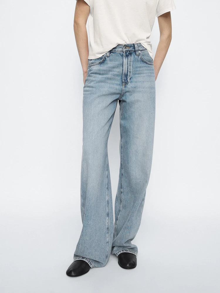 High-waist wide-leg jeans