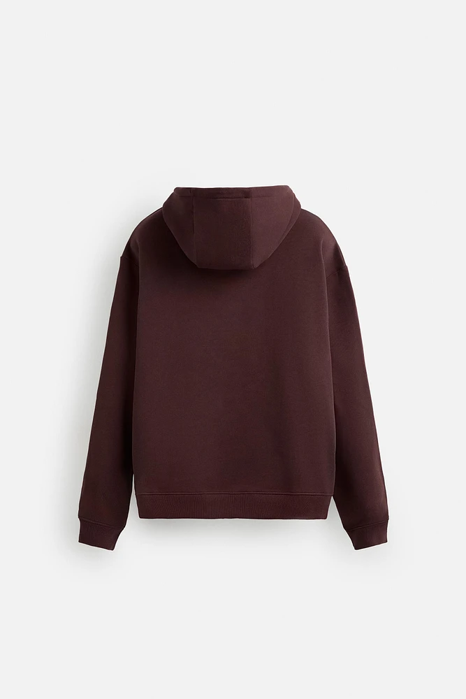 BASIC HOODIE SWEATSHIRT
