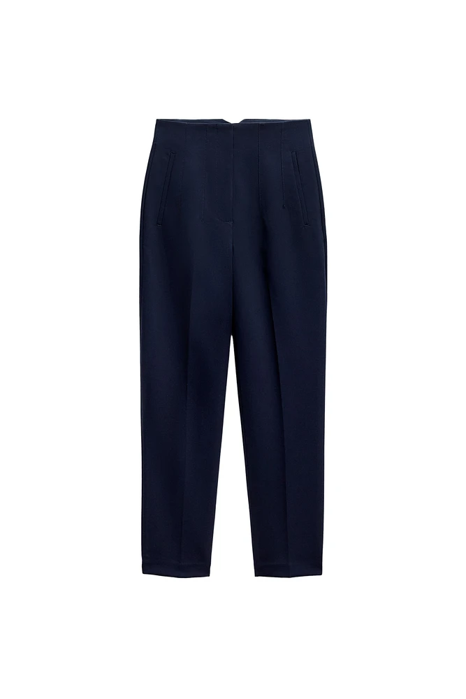 PANTS WITH A HIGH WAIST