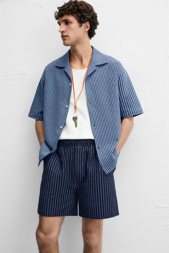 BERMUDA RELAXED FIT SEERSUCKER