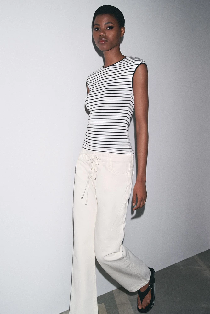 RIBBED T-SHIRT