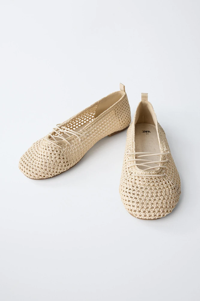 CROCHET LACE-UP BALLET FLATS