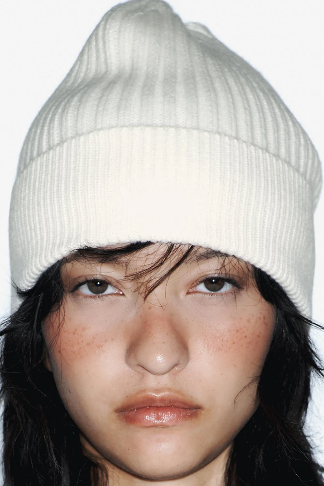 WOOL AND CASHMERE BLEND BEANIE HAT SKI COLLECTION