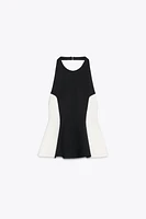 CONTRAST HALTER TOP