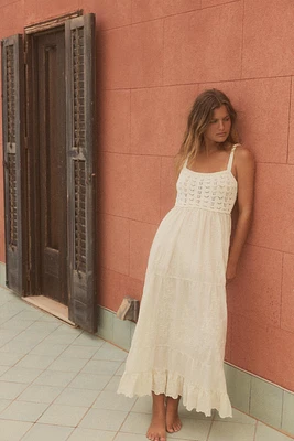 ROBE EN MAILLE MATIÈRES VARIÉES