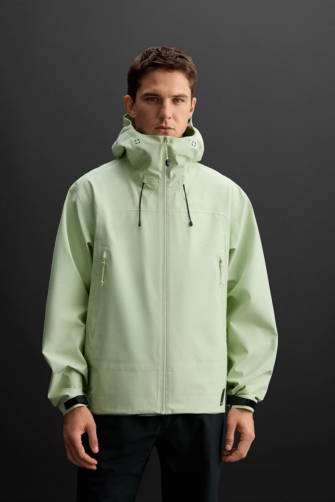 BLOUSON TECHNIQUE IMPERMÉABLE