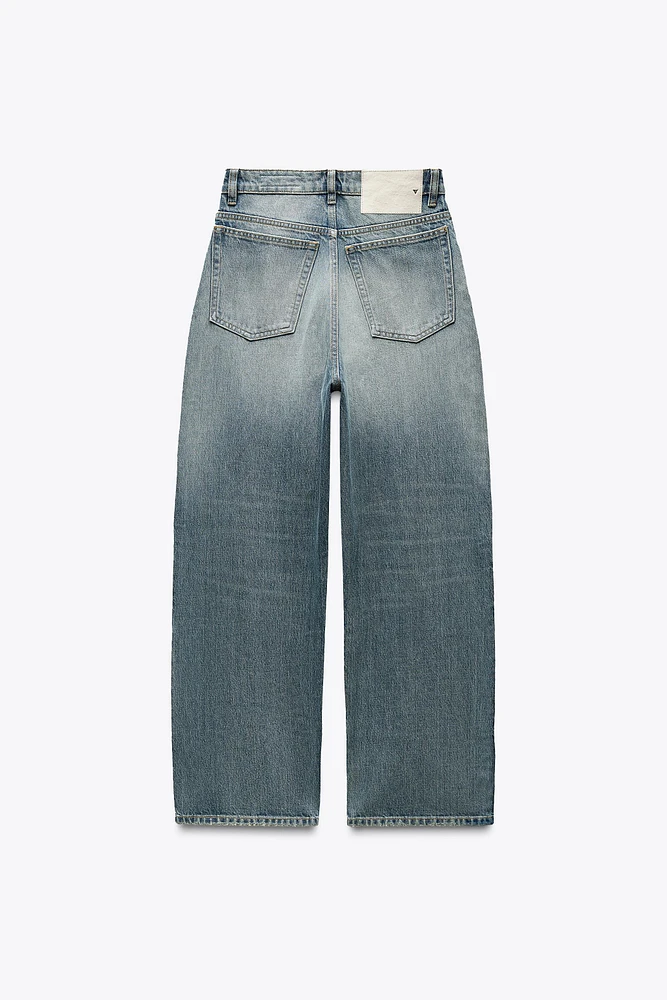 RELAXED OVERSIZE HIGH-WAISTED JEANS