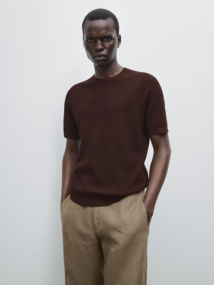 Textured knit short sleeve T-shirt